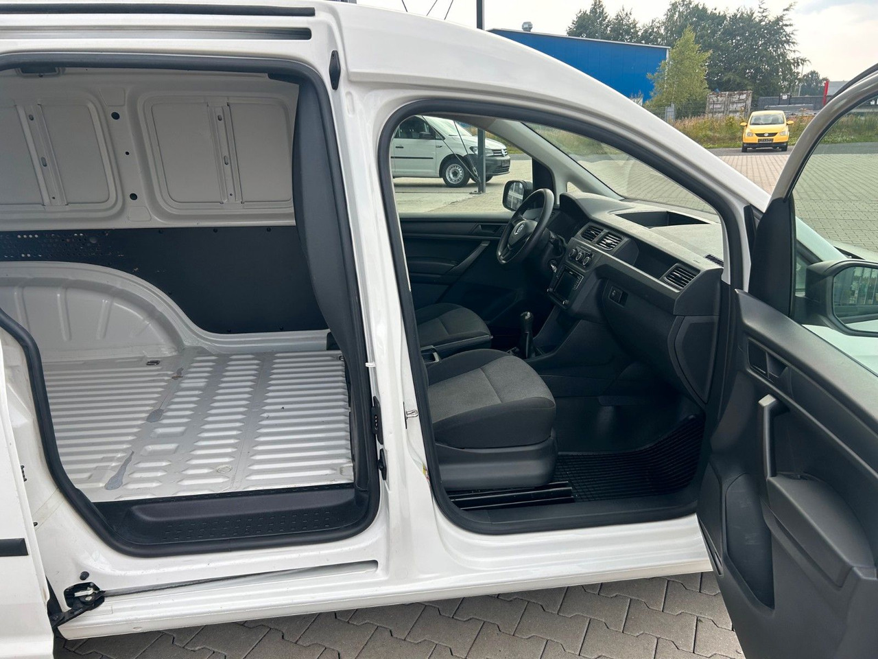 Volkswagen Caddy Kasten | Klima, Navi - Transport de personnes: photos 5 Volkswagen Caddy Kasten | Klima, Navi - Transport de personnes: photos 5