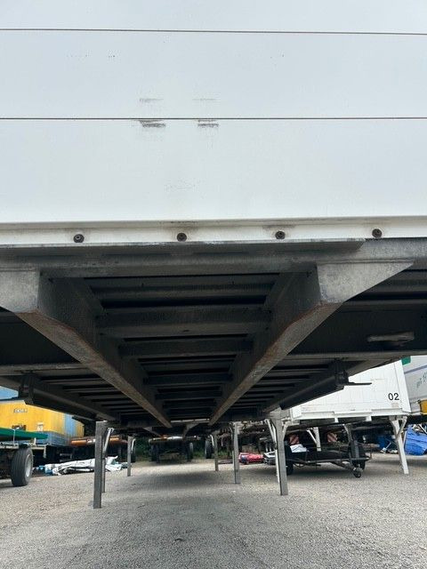 Wecon 4x Wechselpritschen Schiebeplane/Bordwand WP745S - Carrosserie bâchee: photos 5 Wecon 4x Wechselpritschen Schiebeplane/Bordwand WP745S - Carrosserie bâchee: photos 5