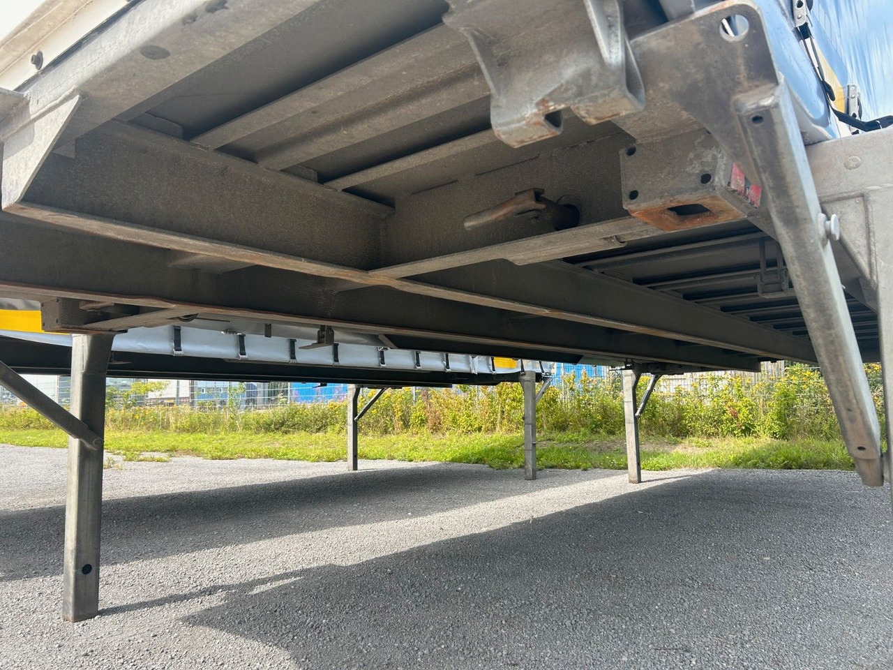 Wecon 6x Wechselpritschen Schiebeplane/Bordwand WP745S - Carrosserie bâchee: photos 5 Wecon 6x Wechselpritschen Schiebeplane/Bordwand WP745S - Carrosserie bâchee: photos 5