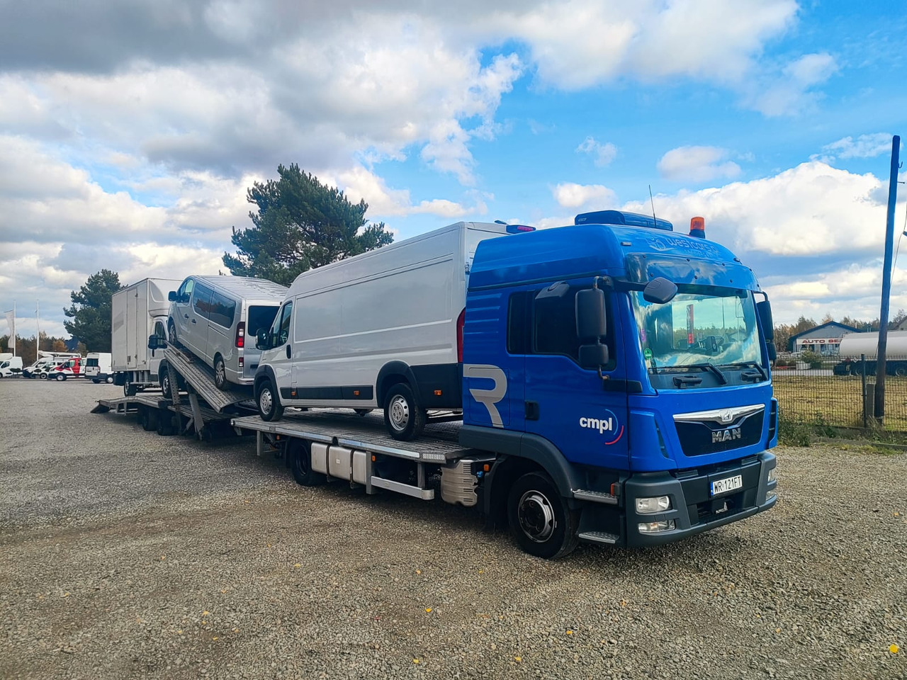 Camion porte-voitures pour transport de équipements lourds MAN TGL: photos 9