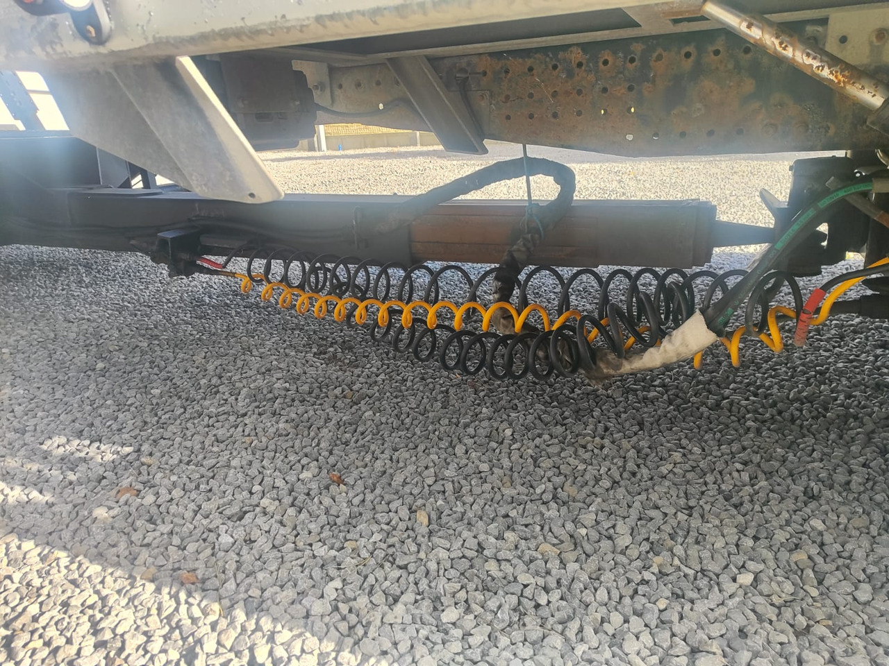 Camion porte-voitures pour transport de équipements lourds MAN TGL: photos 18