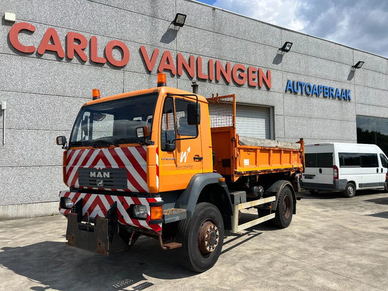 MAN LE 18.280 4x4 - Camion benne: photos 1 MAN LE 18.280 4x4 - Camion benne: photos 1