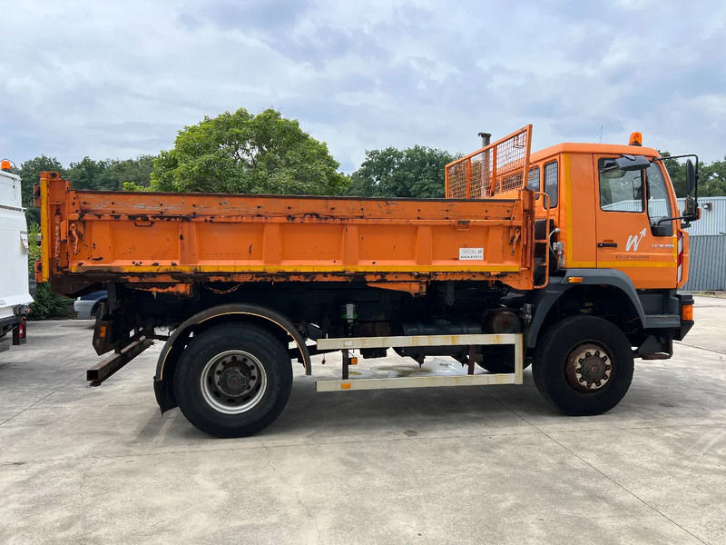 MAN LE 18.280 4x4 - Camion benne: photos 4 MAN LE 18.280 4x4 - Camion benne: photos 4