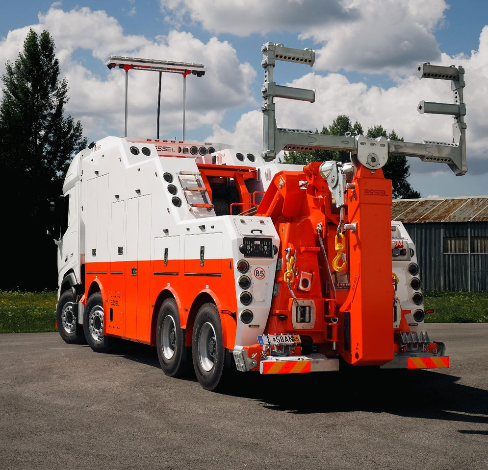 DAF XF 530 NEW T-REX DAF white - Remorqueuse: photos 4 DAF XF 530 NEW T-REX DAF white - Remorqueuse: photos 4