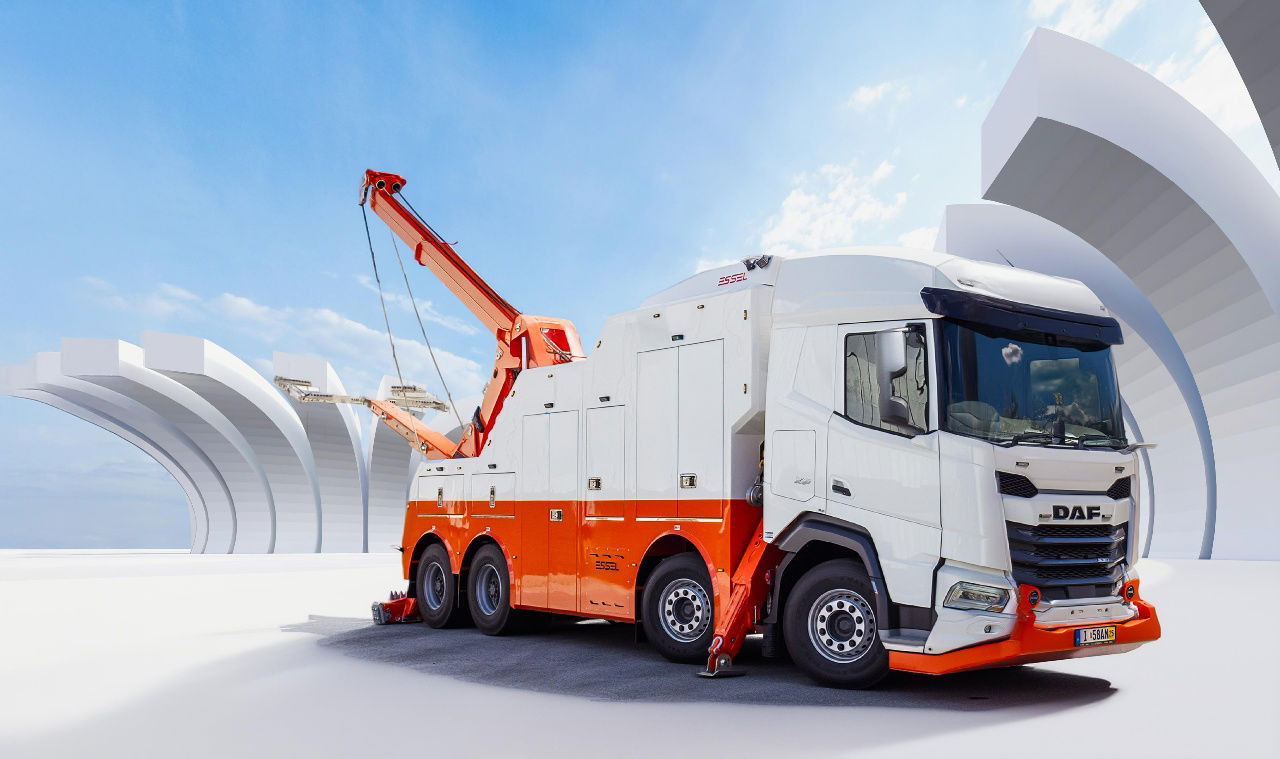 DAF XF 530 NEW T-REX DAF white - Remorqueuse: photos 1 DAF XF 530 NEW T-REX DAF white - Remorqueuse: photos 1