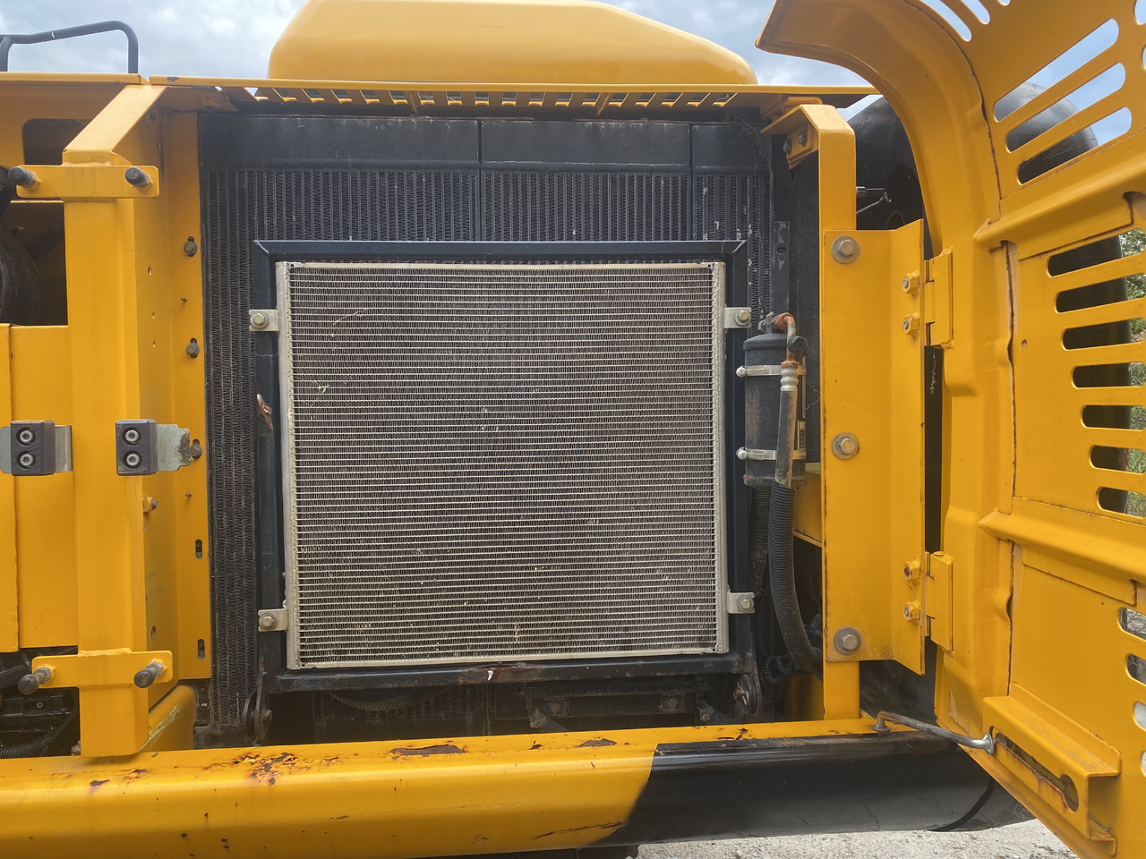 JCB JS 210 - Pelle sur chenille: photos 5 JCB JS 210 - Pelle sur chenille: photos 5