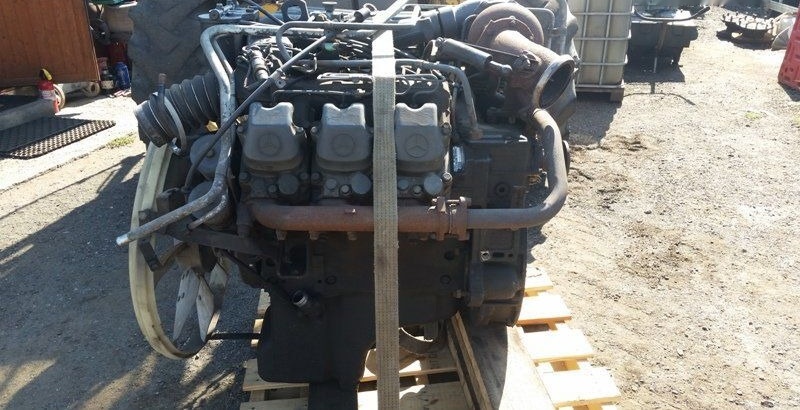 Mercedes-Benz OM 401 - Moteur pour Camion: photos 1 Mercedes-Benz OM 401 - Moteur pour Camion: photos 1
