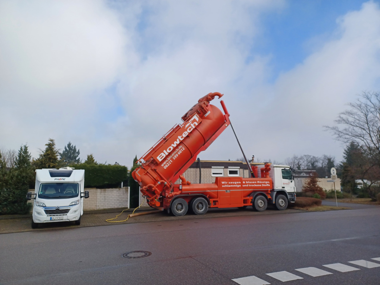 MERCEDES-BENZ Naaktgeboren Vacu-Press 8000 High-Lift V2A less km+hours! - Camion hydrocureur: photos 4 MERCEDES-BENZ Naaktgeboren Vacu-Press 8000 High-Lift V2A less km+hours! - Camion hydrocureur: photos 4