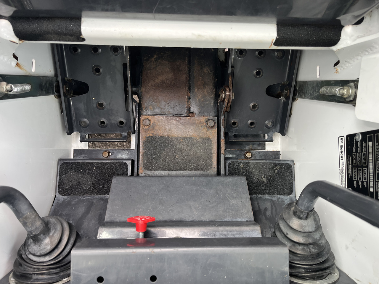 BOBCAT S70 - Chargeuse compacte sur chenilles: photos 5 BOBCAT S70 - Chargeuse compacte sur chenilles: photos 5
