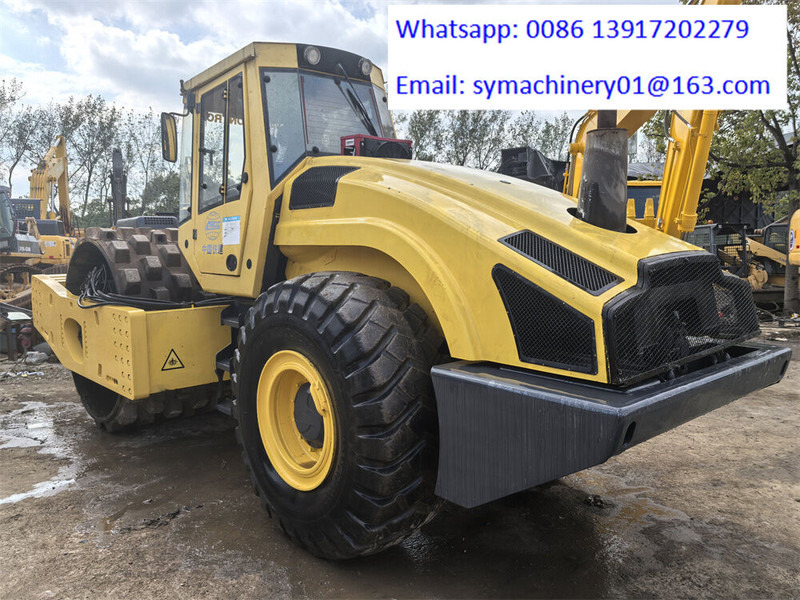 Bomag BW226DH-4 - Compacteur à pieds de mouton/ Monocylindre: photos 3 Bomag BW226DH-4 - Compacteur à pieds de mouton/ Monocylindre: photos 3