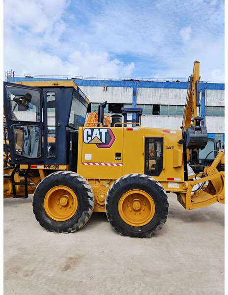 Caterpillar 140K - Niveleuse: photos 4 Caterpillar 140K - Niveleuse: photos 4