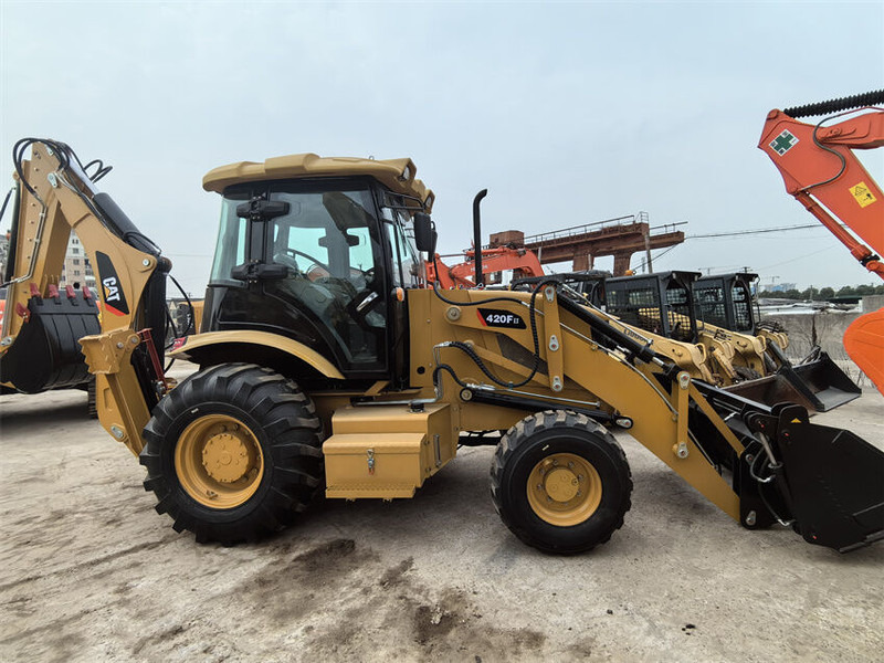 Caterpillar 420F2 420F 420 430F - Tractopelle: photos 1 Caterpillar 420F2 420F 420 430F - Tractopelle: photos 1