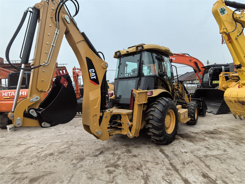 Caterpillar 420F2 420F 420 430F - Tractopelle: photos 2 Caterpillar 420F2 420F 420 430F - Tractopelle: photos 2