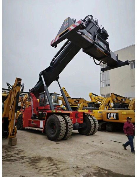 Kalmar DRF450 - Reach stacker: photos 5 Kalmar DRF450 - Reach stacker: photos 5
