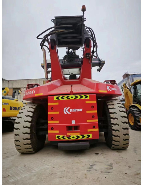 Kalmar DRF450 - Reach stacker: photos 2 Kalmar DRF450 - Reach stacker: photos 2