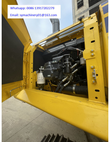 Komatsu PC220-8N1 - Pelle sur chenille: photos 4 Komatsu PC220-8N1 - Pelle sur chenille: photos 4