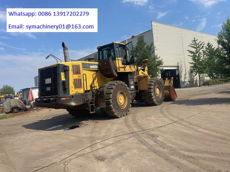 Komatsu WA600-6 - Chargeuse sur pneus: photos 3 Komatsu WA600-6 - Chargeuse sur pneus: photos 3