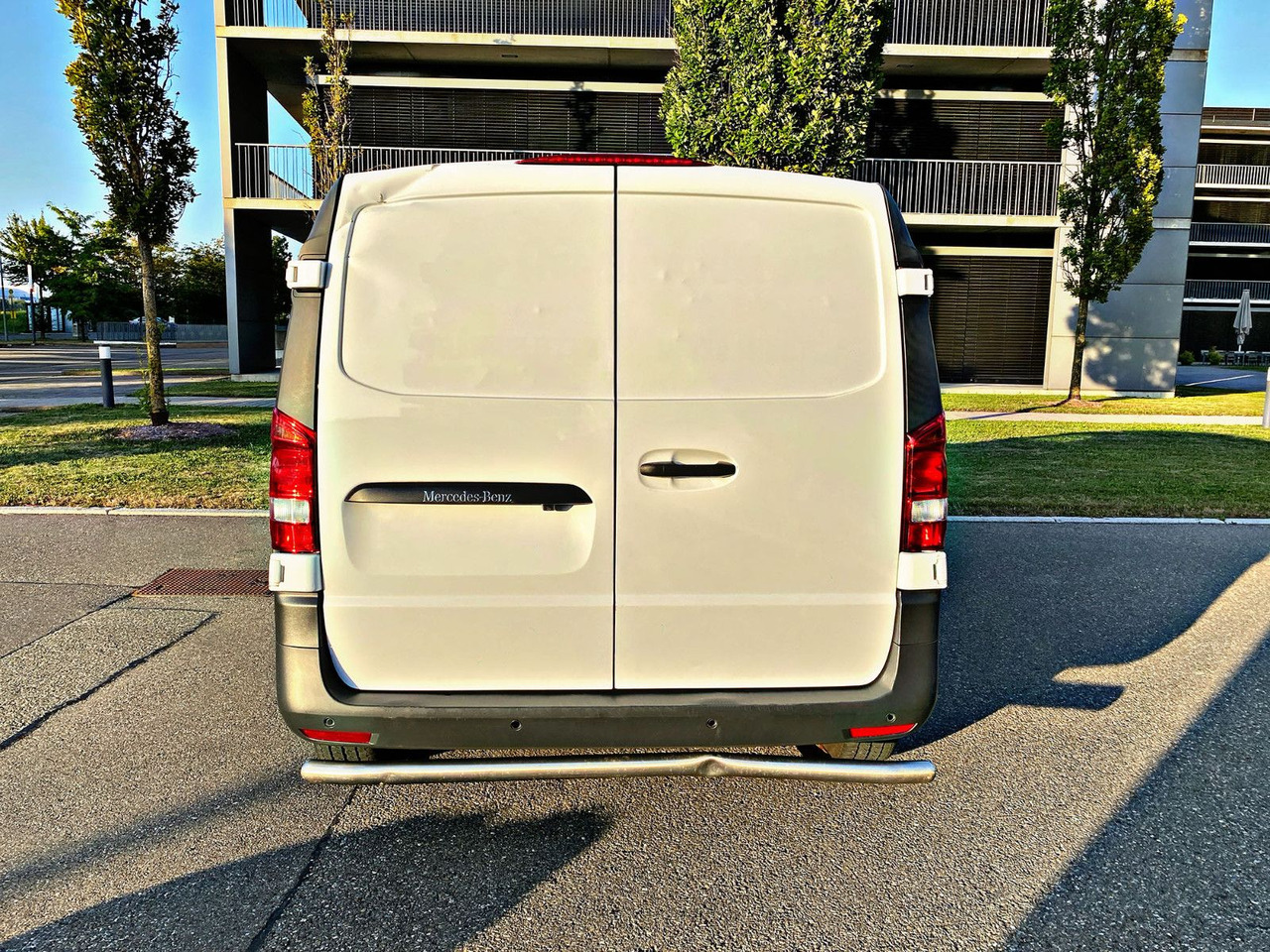 Mercedes-Benz Vito Kasten 111 CDI FWD kompakt|Kamera|Navi|19% - Fourgonnette: photos 4 Mercedes-Benz Vito Kasten 111 CDI FWD kompakt|Kamera|Navi|19% - Fourgonnette: photos 4