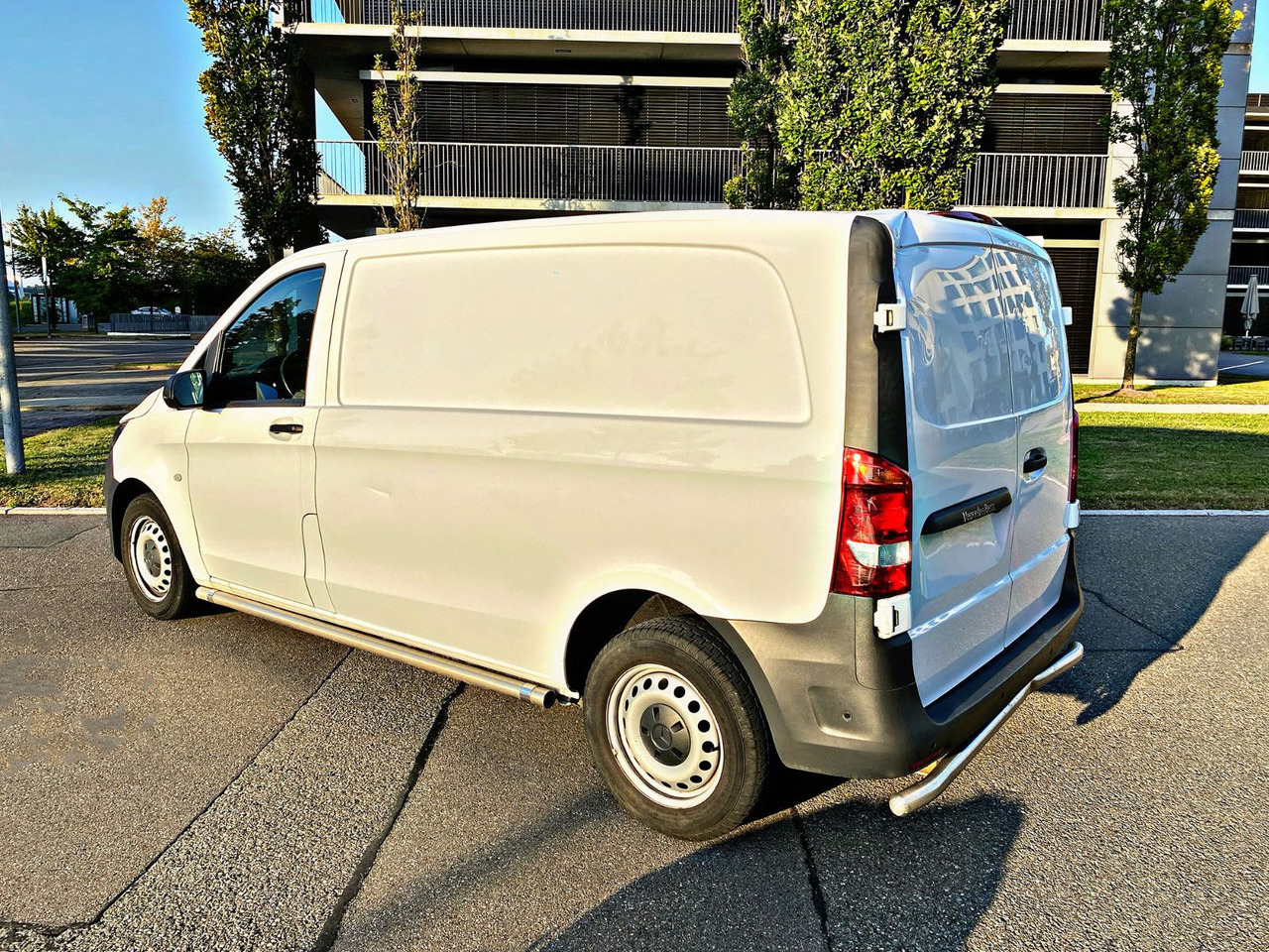 Mercedes-Benz Vito Kasten 111 CDI FWD kompakt|Kamera|Navi|19% - Fourgonnette: photos 5 Mercedes-Benz Vito Kasten 111 CDI FWD kompakt|Kamera|Navi|19% - Fourgonnette: photos 5