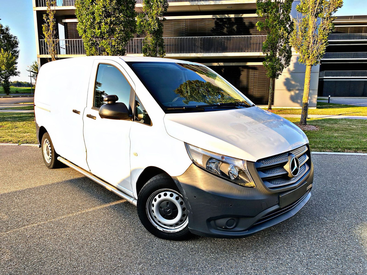 Mercedes-Benz Vito Kasten 111 CDI FWD kompakt|Kamera|Navi|19% - Fourgonnette: photos 1 Mercedes-Benz Vito Kasten 111 CDI FWD kompakt|Kamera|Navi|19% - Fourgonnette: photos 1