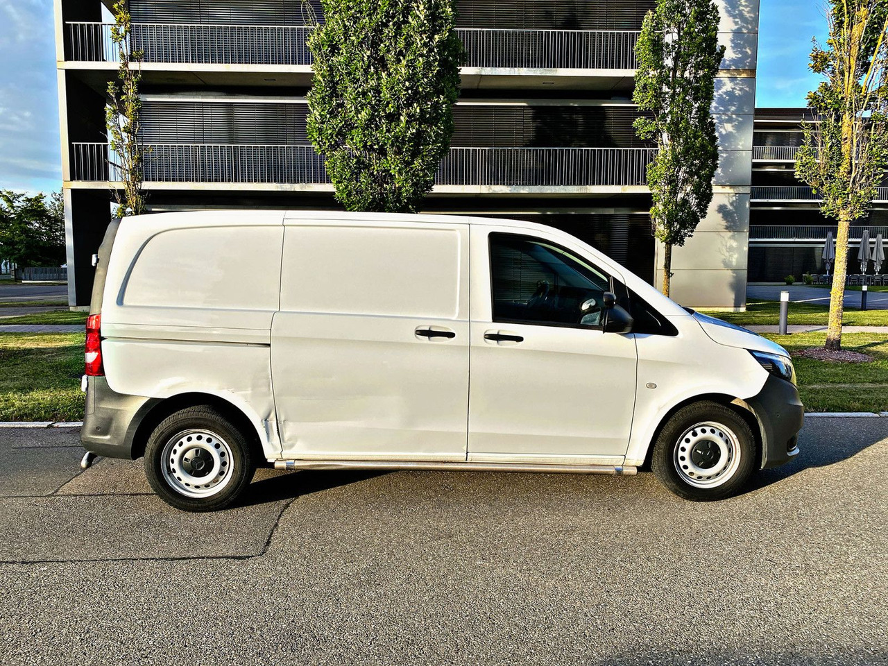 Mercedes-Benz Vito Kasten 111 FWD kompakt|Kamera|Klima|PDC|19% - Fourgonnette: photos 2 Mercedes-Benz Vito Kasten 111 FWD kompakt|Kamera|Klima|PDC|19% - Fourgonnette: photos 2