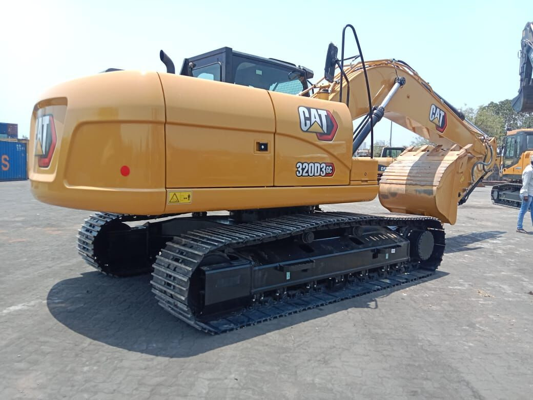 New Caterpillar 320D3GC tracked excavator - Pelle sur chenille: photos 2 New Caterpillar 320D3GC tracked excavator - Pelle sur chenille: photos 2