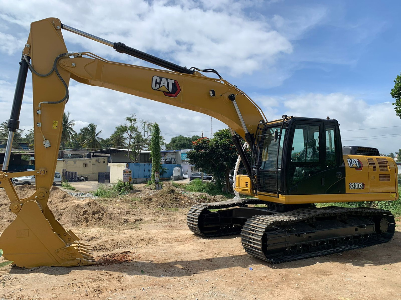 New Caterpillar 323D3 tracked excavator - Pelle sur chenille: photos 1 New Caterpillar 323D3 tracked excavator - Pelle sur chenille: photos 1