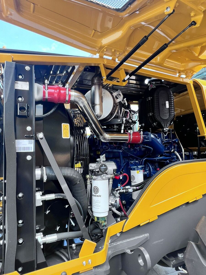 New XCMG XC968 wheel loader - Chargeuse sur pneus: photos 3 New XCMG XC968 wheel loader - Chargeuse sur pneus: photos 3