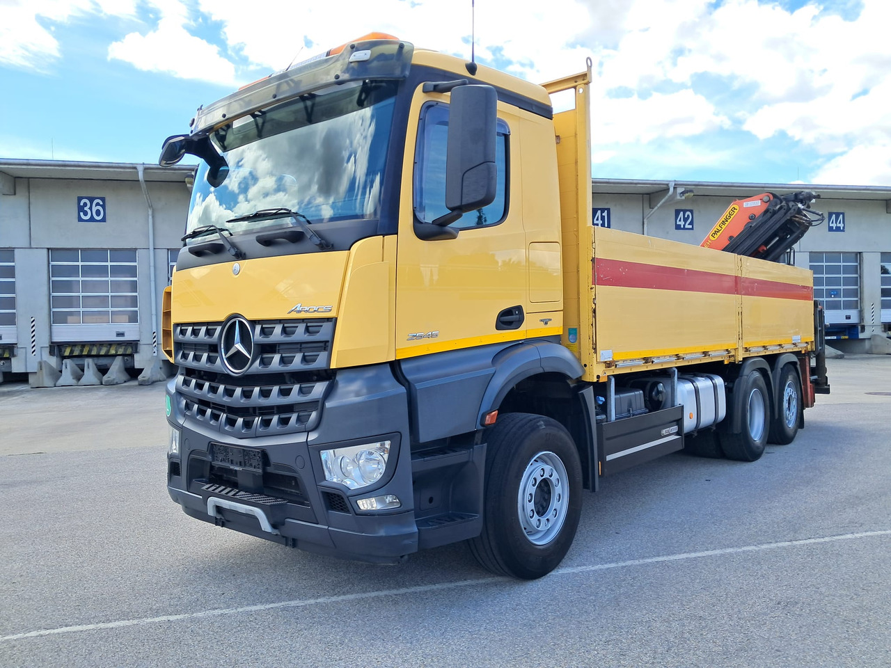 MERCEDES-BENZ Arocs 2545 | Palfinger PK 22002 | Klima | Retarder | Euro 6 - Camion plateau, Camion grue: photos 1 MERCEDES-BENZ Arocs 2545 | Palfinger PK 22002 | Klima | Retarder | Euro 6 - Camion plateau, Camion grue: photos 1