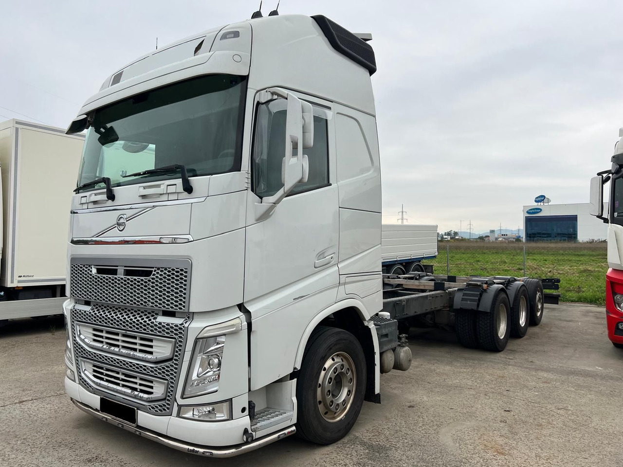 VOLVO FH 540 8x4 Fahrgestell - Châssis cabine: photos 1 VOLVO FH 540 8x4 Fahrgestell - Châssis cabine: photos 1