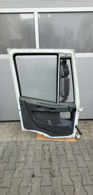 DRZWI IVECO EUROCARGO LEWE EURO6 - Portière et pièces pour Camion: photos 3 DRZWI IVECO EUROCARGO LEWE EURO6 - Portière et pièces pour Camion: photos 3