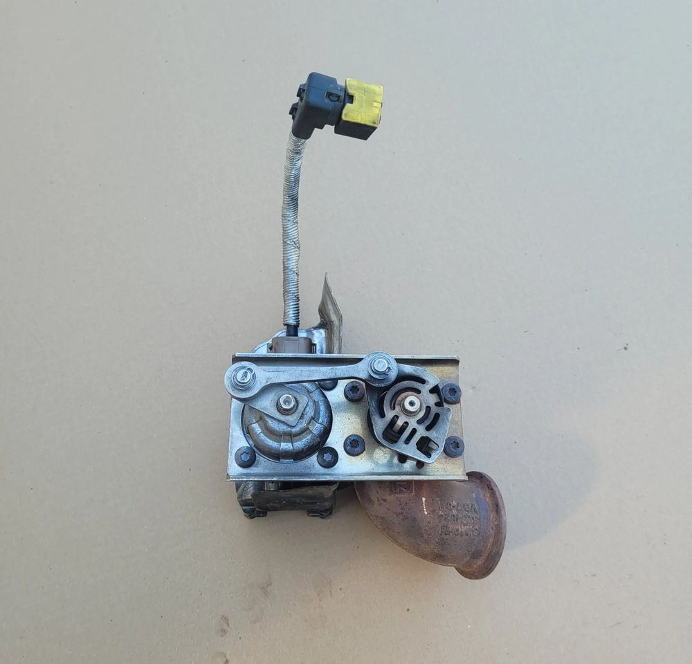 EGR DAF XF 106 OM 2128861 - Refroidisseur EGR pour Camion: photos 1 EGR DAF XF 106 OM 2128861 - Refroidisseur EGR pour Camion: photos 1