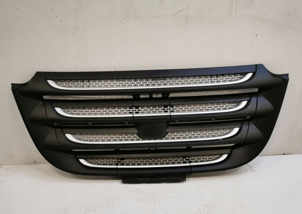 GRILL ATRAPA DAF XF 106 lift ORYGINAŁ 2048272 - Calandre pour Camion: photos 1 GRILL ATRAPA DAF XF 106 lift ORYGINAŁ 2048272 - Calandre pour Camion: photos 1