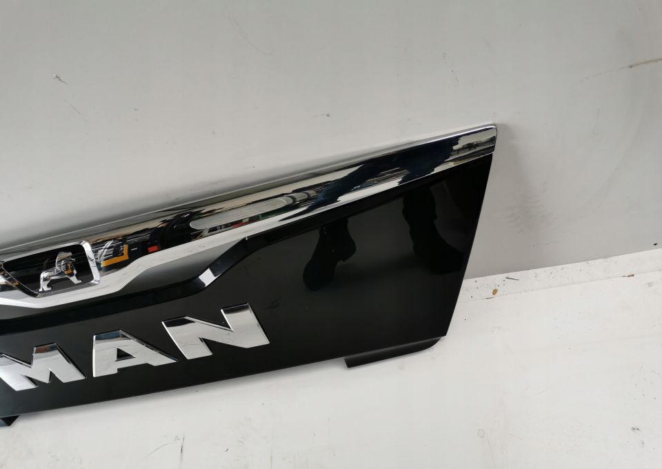 GRILL ATRAPA MAN TGX E6 lift - Capot pour Camion: photos 5 GRILL ATRAPA MAN TGX E6 lift - Capot pour Camion: photos 5