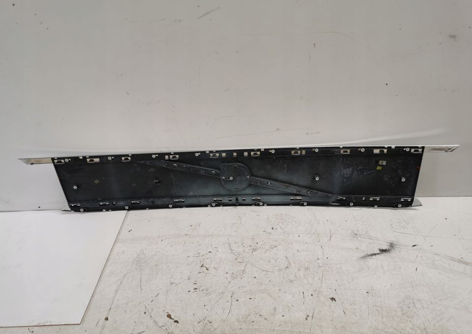 GRILL ATRAPA VOLVO FH 4 ORYGINAŁ CHROM - Calandre pour Camion: photos 4 GRILL ATRAPA VOLVO FH 4 ORYGINAŁ CHROM - Calandre pour Camion: photos 4