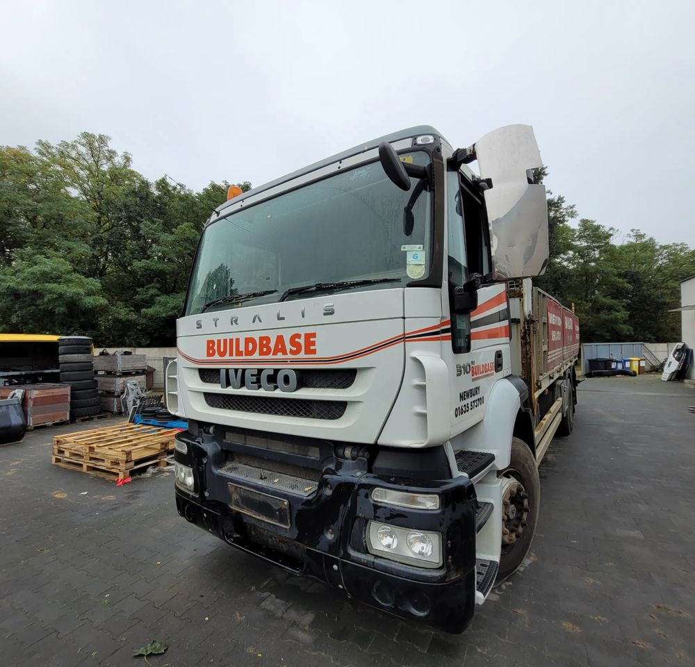 KABINA IVECO STRALIS TRAKKER - Carrosserie et extérieur: photos 2 KABINA IVECO STRALIS TRAKKER - Carrosserie et extérieur: photos 2