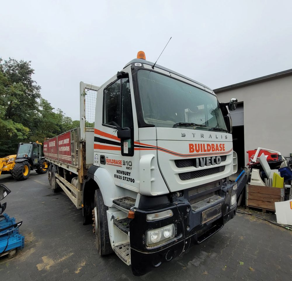 KABINA IVECO STRALIS TRAKKER - Carrosserie et extérieur: photos 1 KABINA IVECO STRALIS TRAKKER - Carrosserie et extérieur: photos 1