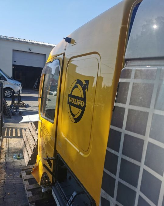 KABINA VOLVO FMX FM euro6 - Cabine pour Camion: photos 5 KABINA VOLVO FMX FM euro6 - Cabine pour Camion: photos 5