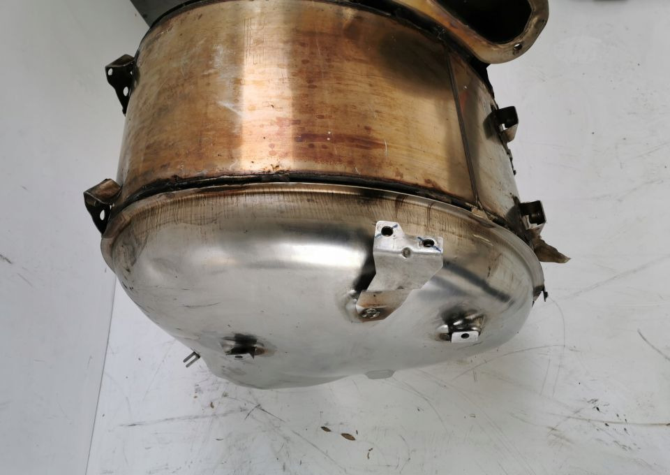 KATALIZATOR DPF DAF XF 106 1933421 - Catalyseur pour Camion: photos 4 KATALIZATOR DPF DAF XF 106 1933421 - Catalyseur pour Camion: photos 4
