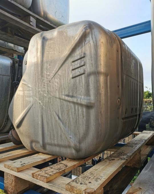 KATALIZATOR IVECO STRALIS HI WAY EURO6 - Catalyseur pour Camion: photos 2 KATALIZATOR IVECO STRALIS HI WAY EURO6 - Catalyseur pour Camion: photos 2