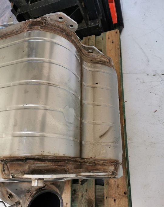 KATALIZATOR MERCEDES ACTROS ANTOS ATEGOA0114907612 - Catalyseur pour Camion: photos 2 KATALIZATOR MERCEDES ACTROS ANTOS ATEGOA0114907612 - Catalyseur pour Camion: photos 2