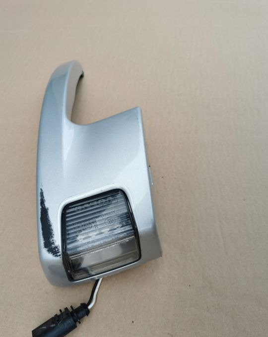 KIERUNKOWSKAZ VOLVO FM 82462033 RH. E6. - Clignotants pour Camion: photos 1 KIERUNKOWSKAZ VOLVO FM 82462033 RH. E6. - Clignotants pour Camion: photos 1