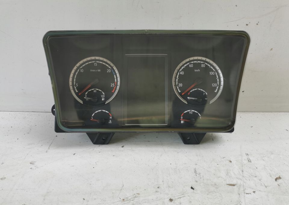 LICZNIK SCANIA R XPI 1946413 - Panel de instrumentos pour Camion: photos 1 LICZNIK SCANIA R XPI 1946413 - Panel de instrumentos pour Camion: photos 1