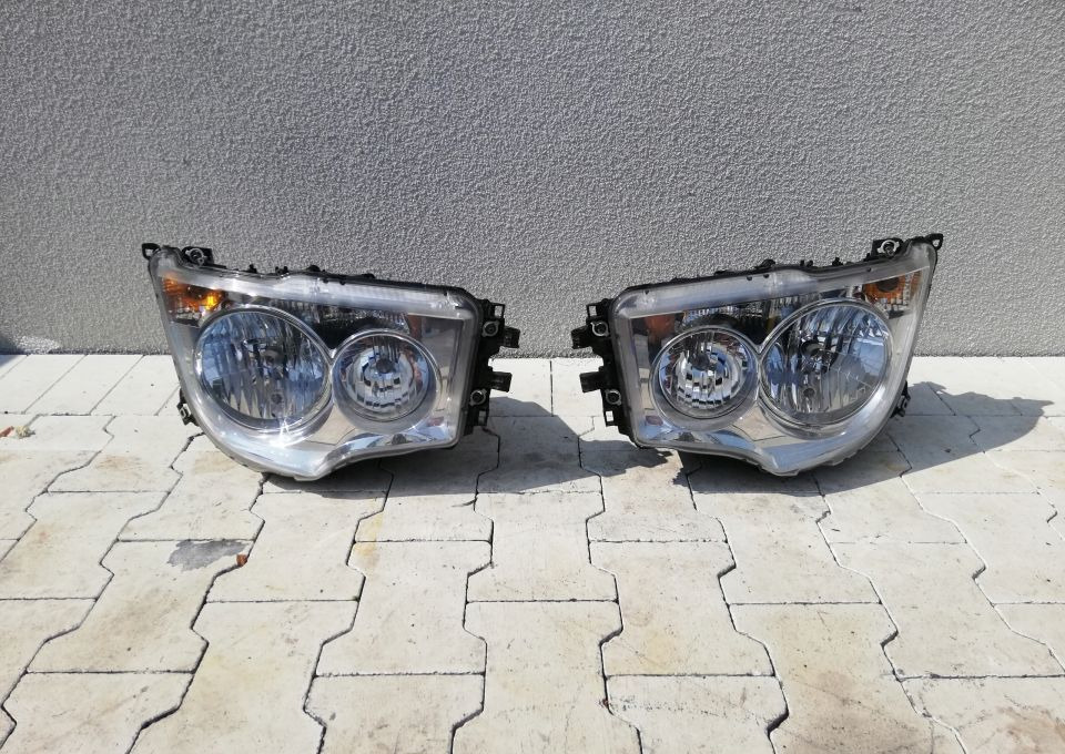Lampy MERCEDES ACTROS Mp4 Antos ORYGINAŁ - Feu avant pour Camion: photos 1 Lampy MERCEDES ACTROS Mp4 Antos ORYGINAŁ - Feu avant pour Camion: photos 1