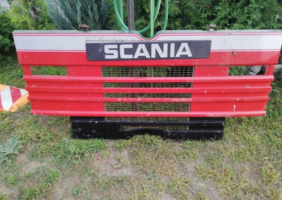MASKA ATRAPA SCANIA 113 ORYGINAŁ - Capot pour Camion: photos 1 MASKA ATRAPA SCANIA 113 ORYGINAŁ - Capot pour Camion: photos 1