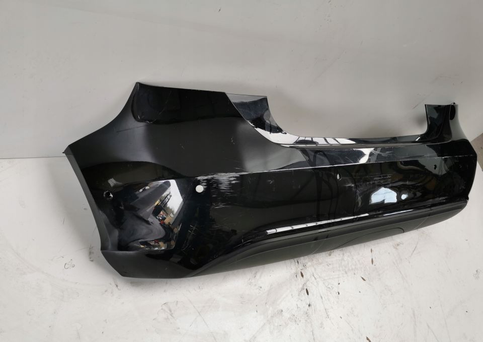 MERCEDES A KLASA TYL W 176 - Aérodynamique/ Spoilers: photos 3 MERCEDES A KLASA TYL W 176 - Aérodynamique/ Spoilers: photos 3