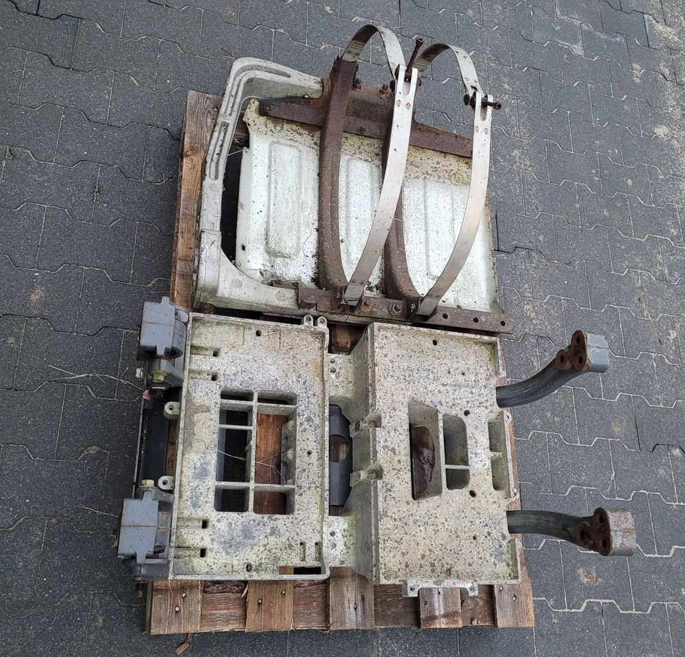 MOCOWANIE KATALIZATORA ,BATERII VOLVO FH13 ORYGINAŁ CHWALIM116 - Carrosserie et extérieur pour Camion: photos 1 MOCOWANIE KATALIZATORA ,BATERII VOLVO FH13 ORYGINAŁ CHWALIM116 - Carrosserie et extérieur pour Camion: photos 1