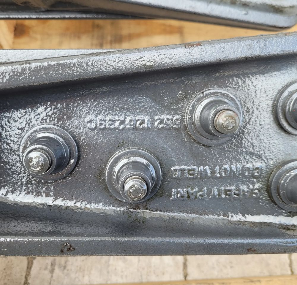 MOCOWANIE SIODŁA VOLVO FH RENAULT HOLAND - Sellette d'attelage pour Camion: photos 3 MOCOWANIE SIODŁA VOLVO FH RENAULT HOLAND - Sellette d'attelage pour Camion: photos 3