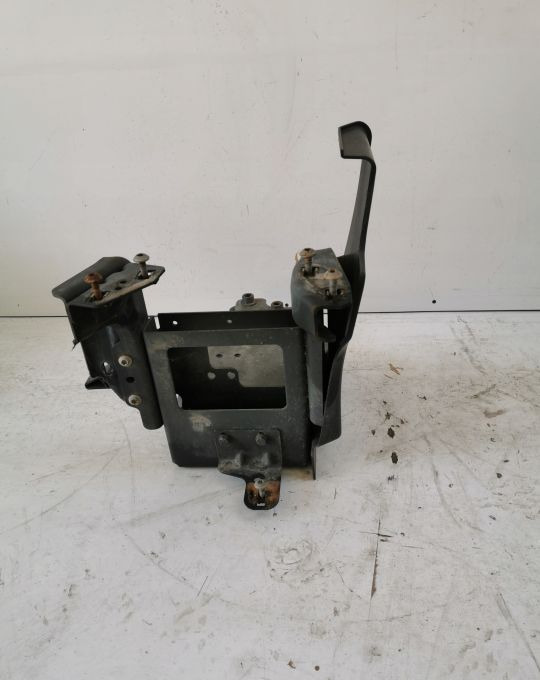 MOCOWANIE STOPNICA DOLE MERCEDES ACTROS MP4 LEWE - Marchepied pour Camion: photos 3 MOCOWANIE STOPNICA DOLE MERCEDES ACTROS MP4 LEWE - Marchepied pour Camion: photos 3