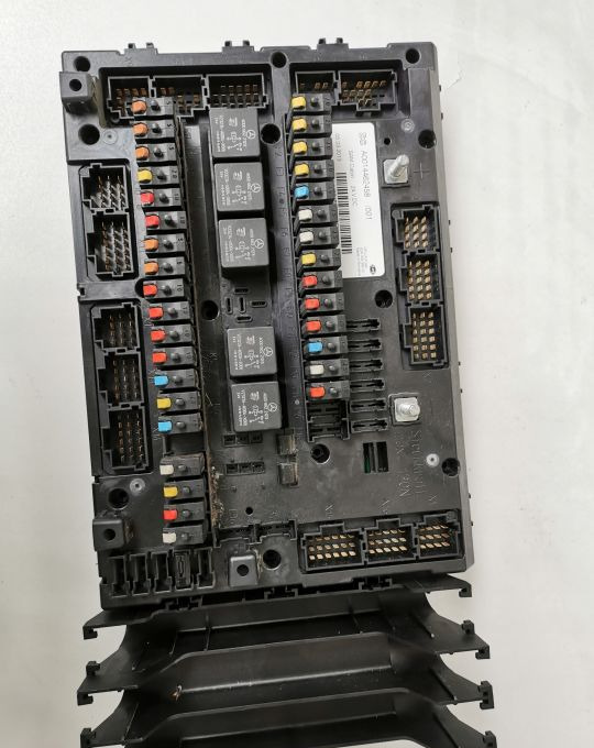 Moduł SAM CABIN Actros MP4 A 001 144 62 458/001 - Fusible pour Camion: photos 1 Moduł SAM CABIN Actros MP4 A 001 144 62 458/001 - Fusible pour Camion: photos 1